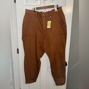 Judy Blue Jeans Women’s Plus Size Fit High Rise Jogger Camel Rolled Cuff Stretch